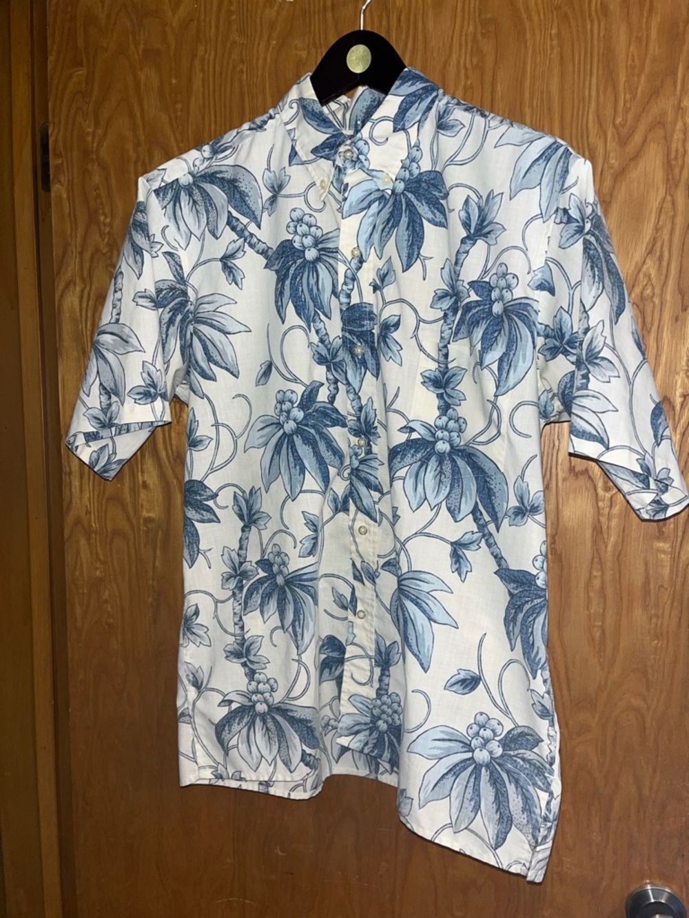 reyn spooner Blue and White Floral Short-Sleeve Button-Up Shirt